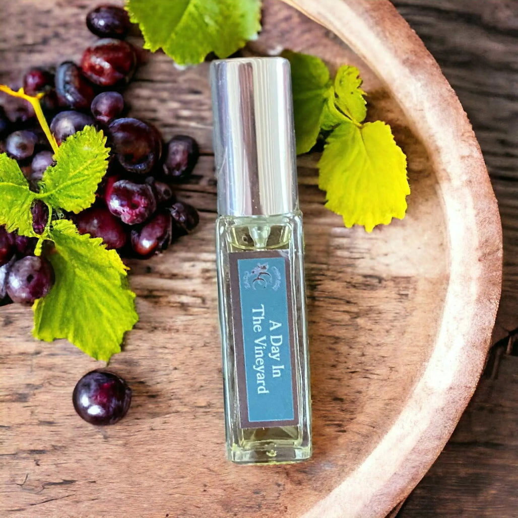 A Day in The Vineyard Eau De Toilette/Perfume 10 mL Travel Vial